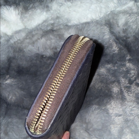 Bottega Veneta Elegant Black Leather Women’s Wallet - Picture 6 of 9